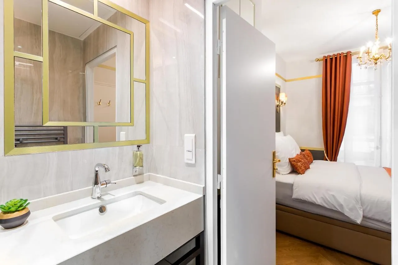Merveil - Luxury - Tour Eiffel - Laos * 巴黎